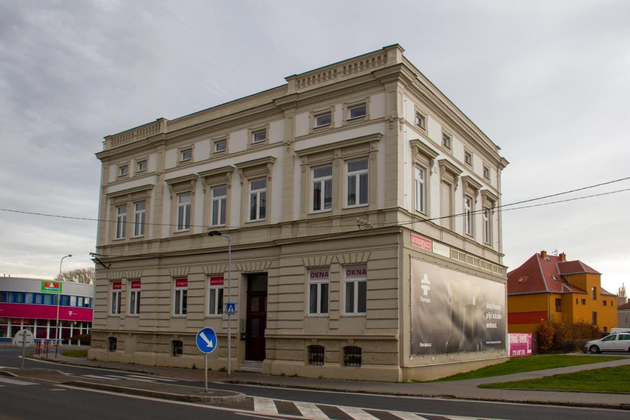 Dobré Místo Hotel Krnov Exterior foto
